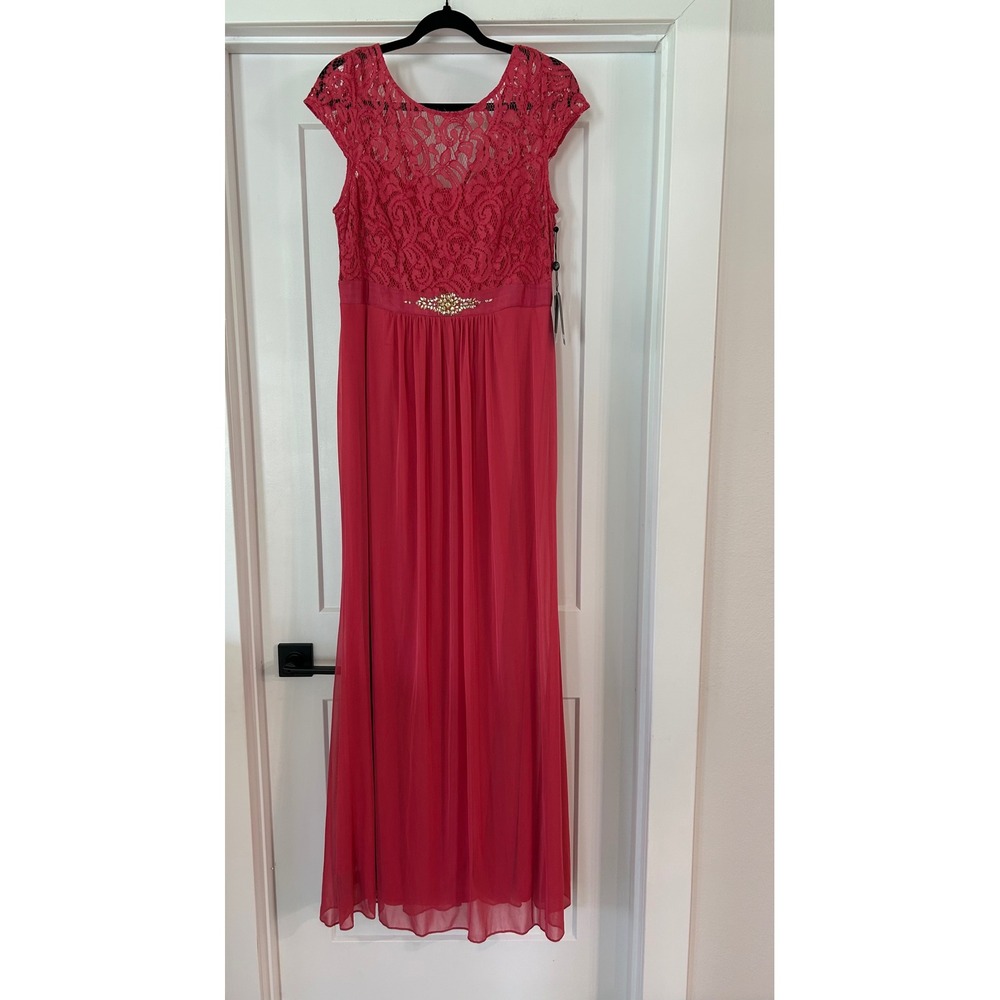 NEW Adrianna Papell French Coral Lace Stretch Tulle Dress 12 Homecoming Prom